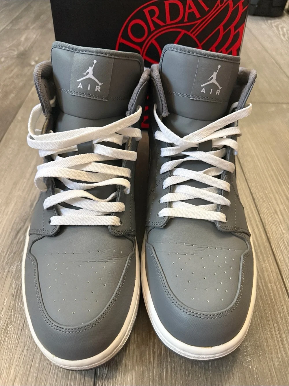Air Jordan 1 Mid ‘-Cool Grey Whote’